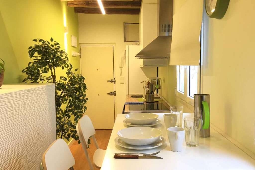 Апартаменты Plaza Mayor-Acogedor Apartamento En Edificio Historico Del Centro-Wifi Мадрид Экстерьер фото